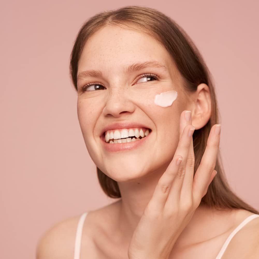 NIVEA Soft Rose 24h Day Cream (50 ml)